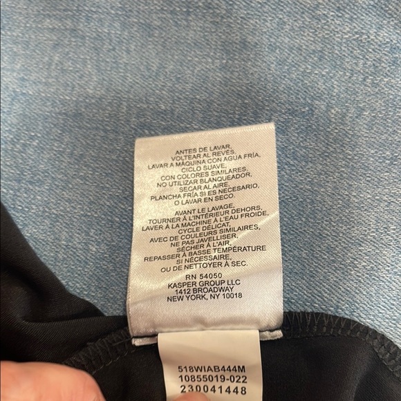 NEW Jones New York Black Boxy Muscle Tee - Picture 8 of 9